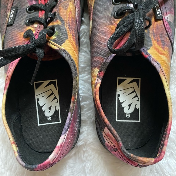 VANS Ombre Floral Black/ Black Womens Sz 7 - Picture 7 of 8